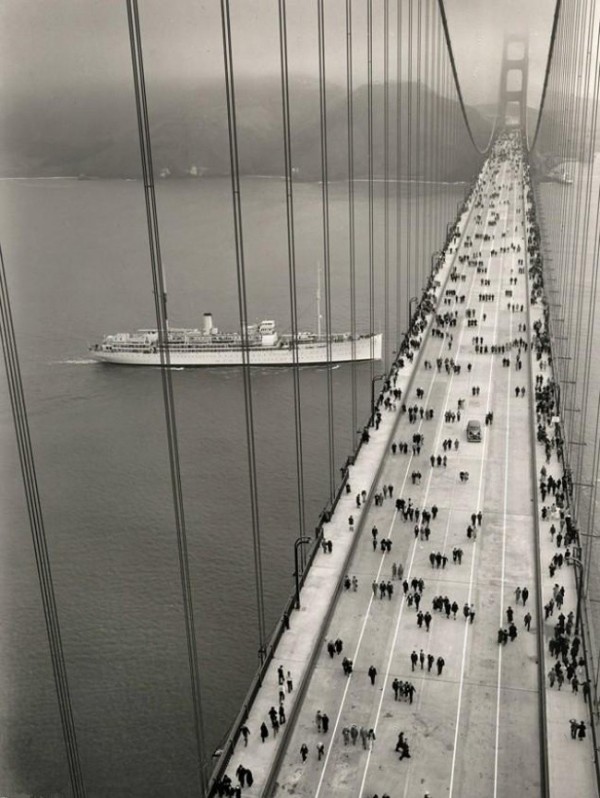 Daily History Picture Golden Gate Bridge Opens Beachcombing S